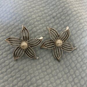 Vintage Sarah Coventry Moon Flower Silver tone Clip-On Earring Set
